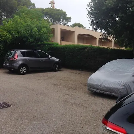 2 A Cavalaire-sur-mer, 40 M² Avec Balcon アパート キャバレール・シュル・メール