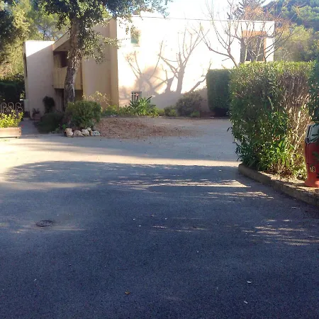 2 A Cavalaire-sur-mer, 40 M² Avec Balcon Cavalaire-sur-Mer