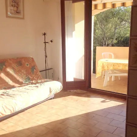 2 A Cavalaire-sur-mer, 40 M² Avec Balcon